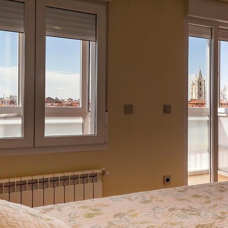 The View - Apartamento Reformado Con Vistas A La Catedral - Leonapartamentos Buitenkant foto