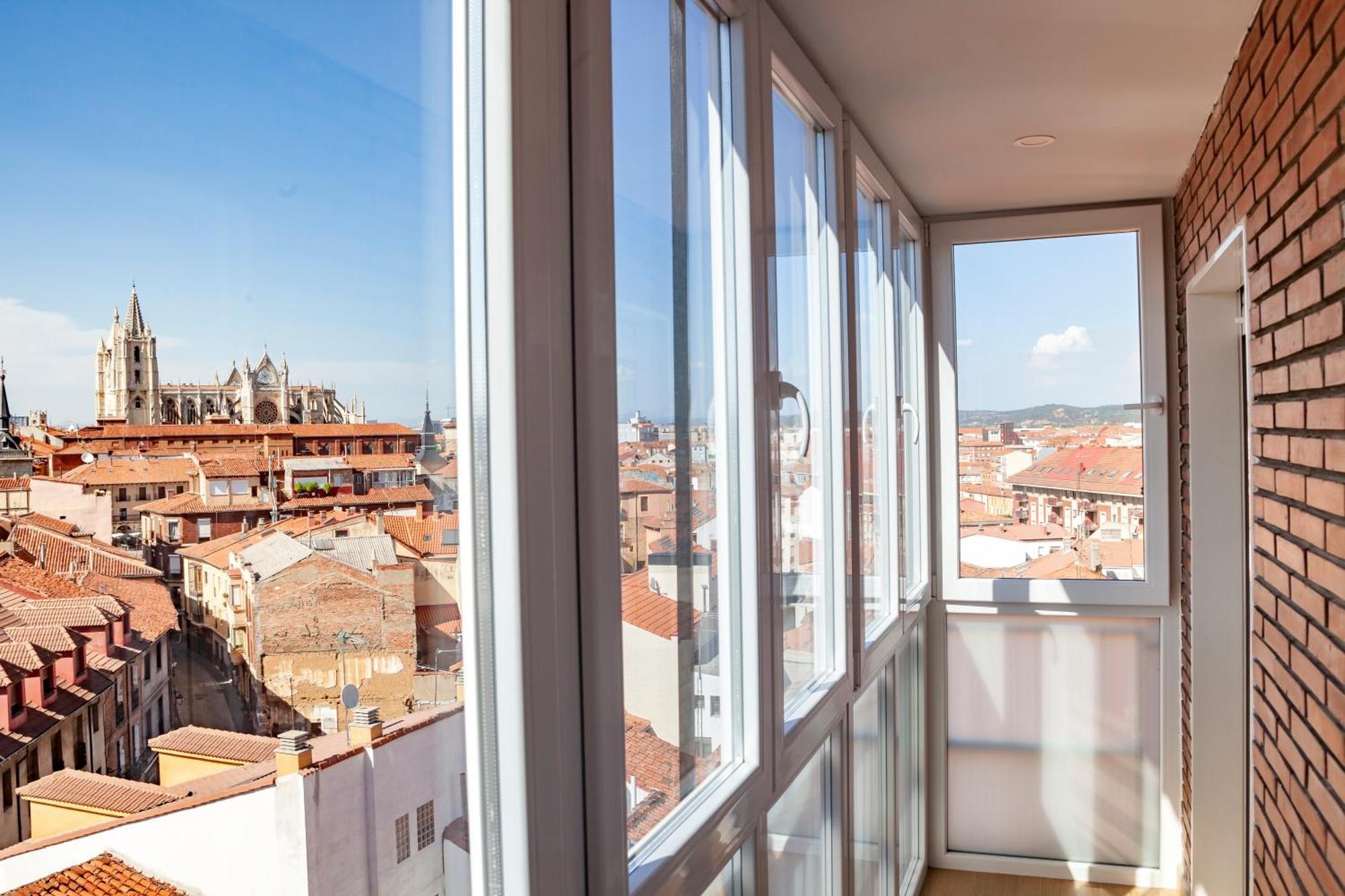 The View - Apartamento Reformado Con Vistas A La Catedral - Leonapartamentos Buitenkant foto